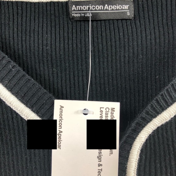 UNIF Short Sleeve VNeck Cardigan Sweater - Picture 5 of 6